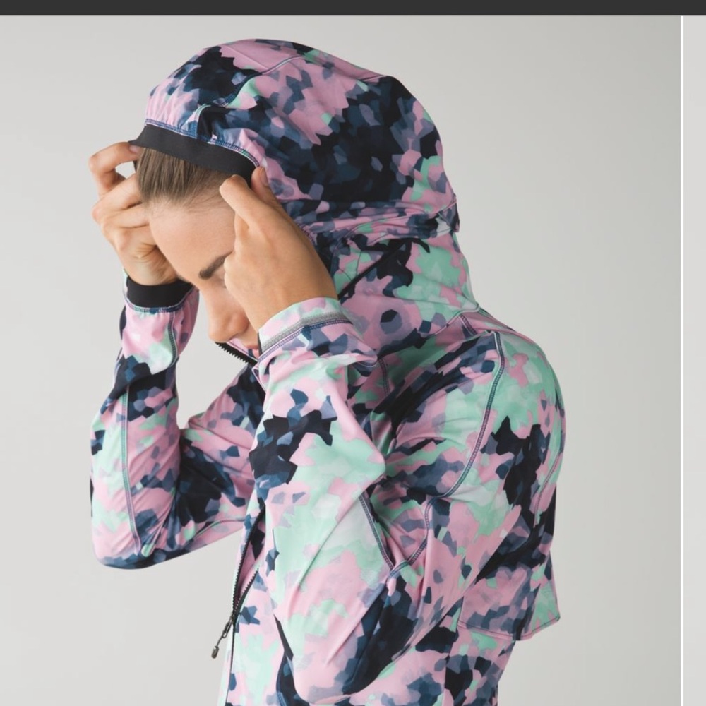 Lululemon Go the Distance Jacket - Picture 5 of 12